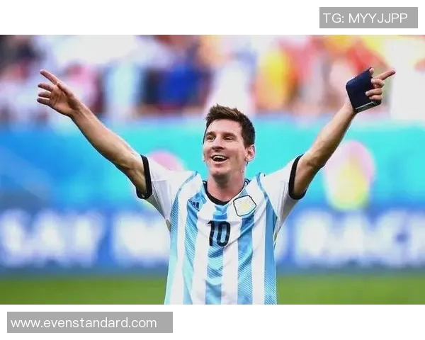 1936年世界足球巨星风采：传奇球员的竞技巅峰与历史影响